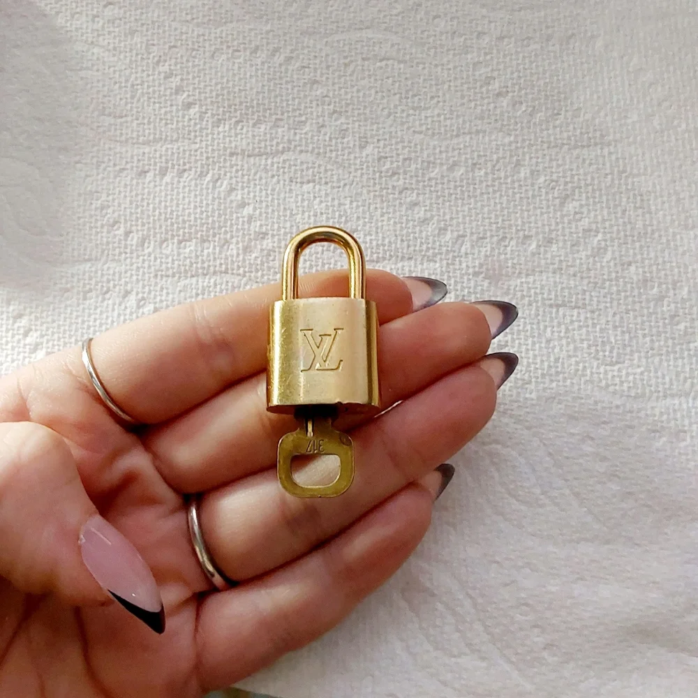Authentic Louis Vuitton Lock & Key - Picture 4 of 8
